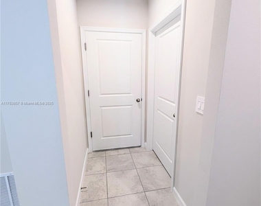 285 Raspberry Road - Photo Thumbnail 11