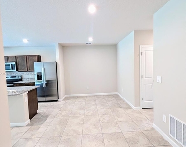 285 Raspberry Road - Photo Thumbnail 2