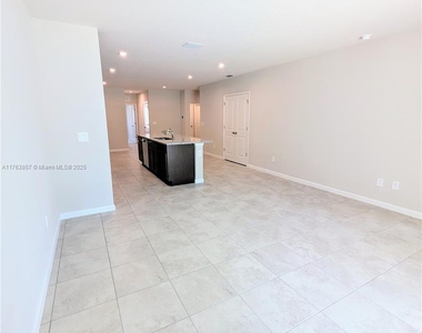 285 Raspberry Road - Photo Thumbnail 20