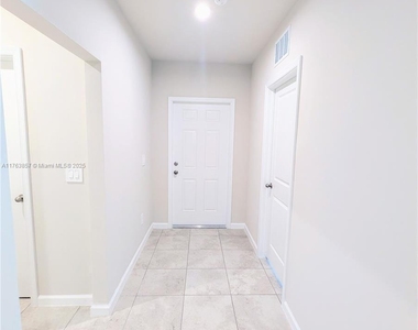 285 Raspberry Road - Photo Thumbnail 6