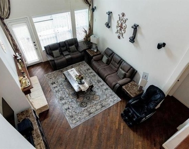 11956 Grandview Drive - Photo Thumbnail 3