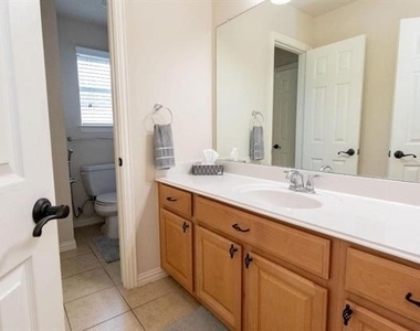 11956 Grandview Drive - Photo Thumbnail 14