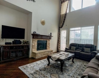 11956 Grandview Drive - Photo Thumbnail 2
