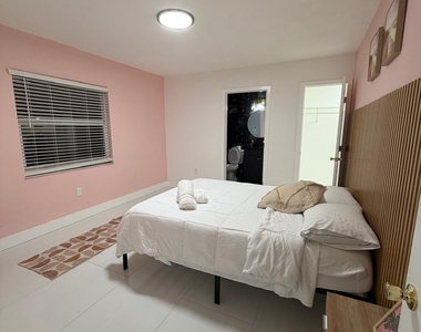 1700 Ne 146th Street - Photo Thumbnail 6