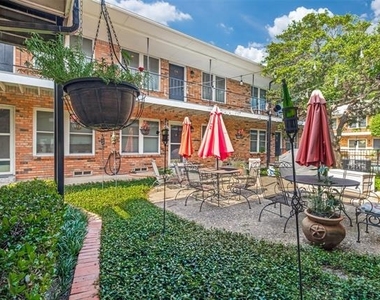 4206 Newton Avenue - Photo Thumbnail 9