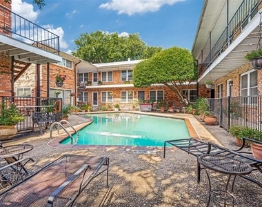 4206 Newton Avenue - Photo Thumbnail 10