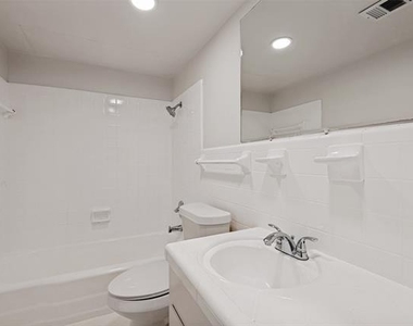 4206 Newton Avenue - Photo Thumbnail 7