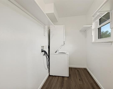 4206 Newton Avenue - Photo Thumbnail 8