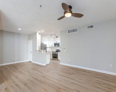 1701 E Colter Street - Photo Thumbnail 5