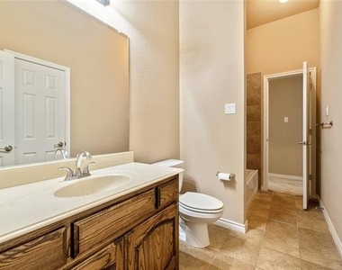 2527 Appaloosa Lane - Photo Thumbnail 19