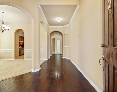 2527 Appaloosa Lane - Photo Thumbnail 3