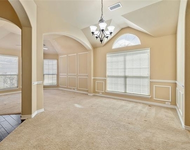 2527 Appaloosa Lane - Photo Thumbnail 11
