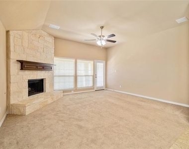 2527 Appaloosa Lane - Photo Thumbnail 7