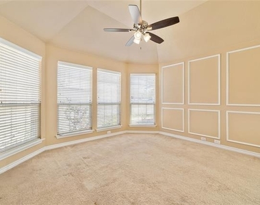 2527 Appaloosa Lane - Photo Thumbnail 9