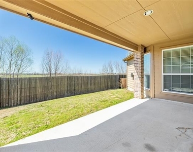 2527 Appaloosa Lane - Photo Thumbnail 24