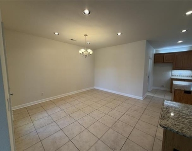 1001 Meadow Creek Drive - Photo Thumbnail 25