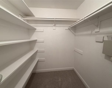 1001 Meadow Creek Drive - Photo Thumbnail 19