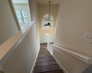 1001 Meadow Creek Drive - Photo Thumbnail 26