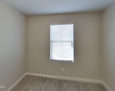 12562 W Gentle Rain Road - Photo Thumbnail 8