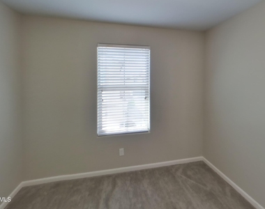 12562 W Gentle Rain Road - Photo Thumbnail 10