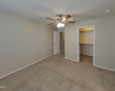 12562 W Gentle Rain Road - Photo Thumbnail 5