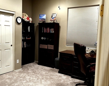 33508 N 25th Drive - Photo Thumbnail 10