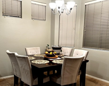 33508 N 25th Drive - Photo Thumbnail 8