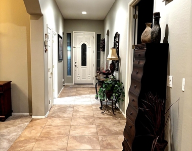 33508 N 25th Drive - Photo Thumbnail 9