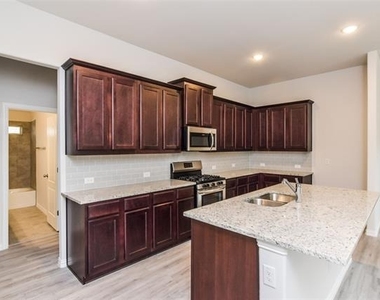 16600 Hidden Cove Drive - Photo Thumbnail 3