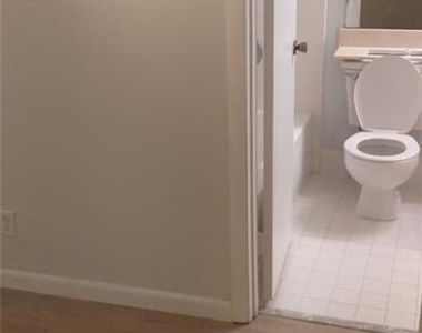 9933 Westview Drive - Photo Thumbnail 10