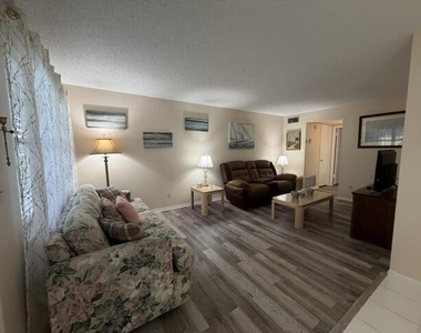 16 Vista Palm Lane - Photo Thumbnail 14