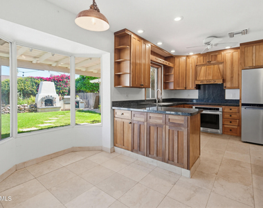 6503 S Bonarden Lane - Photo Thumbnail 8
