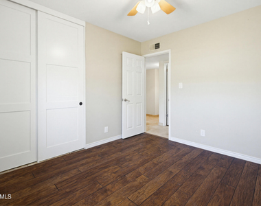6503 S Bonarden Lane - Photo Thumbnail 32