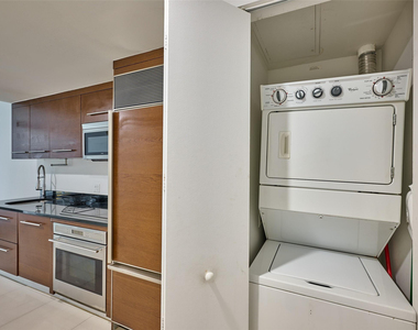 495 Brickell Avenue - Photo Thumbnail 38