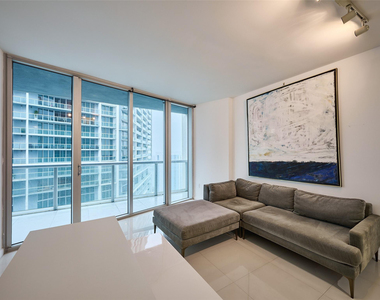 495 Brickell Avenue - Photo Thumbnail 24