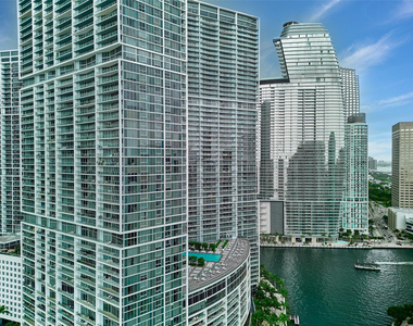 495 Brickell Avenue - Photo Thumbnail 42