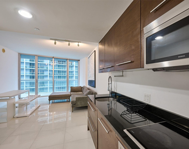 495 Brickell Avenue - Photo Thumbnail 23
