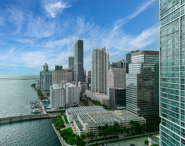 495 Brickell Avenue - Photo Thumbnail 51