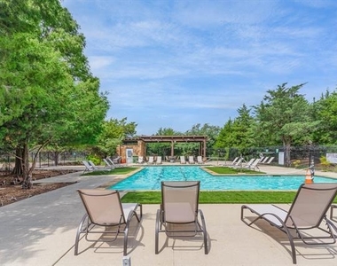 5548 Norris Drive - Photo Thumbnail 18