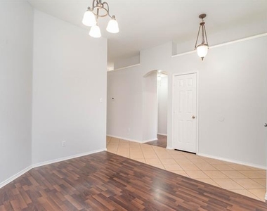 5548 Norris Drive - Photo Thumbnail 15