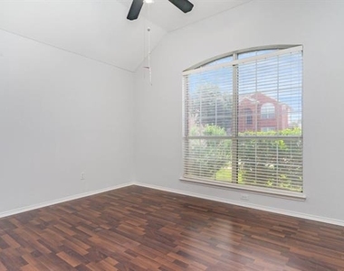 5548 Norris Drive - Photo Thumbnail 19