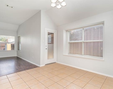 5548 Norris Drive - Photo Thumbnail 2