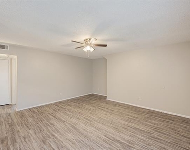 7450 Ruby Place - Photo Thumbnail 6