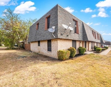 7450 Ruby Place - Photo Thumbnail 2