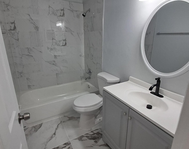 622 S 11th Street - Photo Thumbnail 18