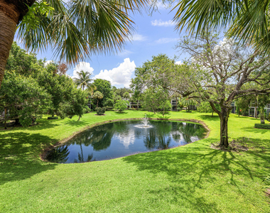 11863 Wimbledon Circle - Photo Thumbnail 13