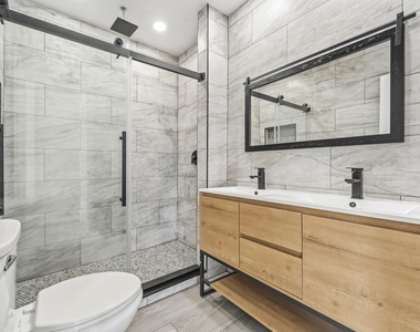 1566 Nw 9th Avenue - Photo Thumbnail 15