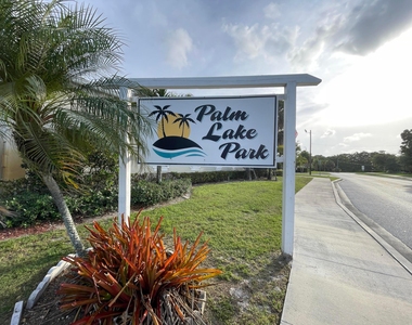 1566 Nw 9th Avenue - Photo Thumbnail 35