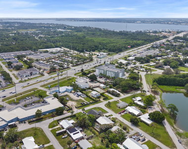 1566 Nw 9th Avenue - Photo Thumbnail 31