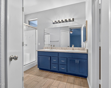 15542 N 136th Lane - Photo Thumbnail 27